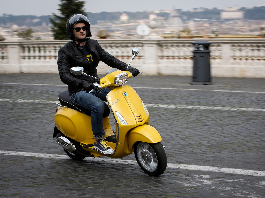 Фото скутера Vespa Sprint 125